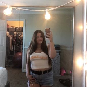 Meet your Posher, Nyah